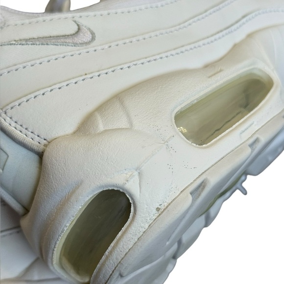 Nike Shoes Mens 9.5 Triple White Air Max 95 Essential Sneakers CT1268-100 - Picture 9 of 12